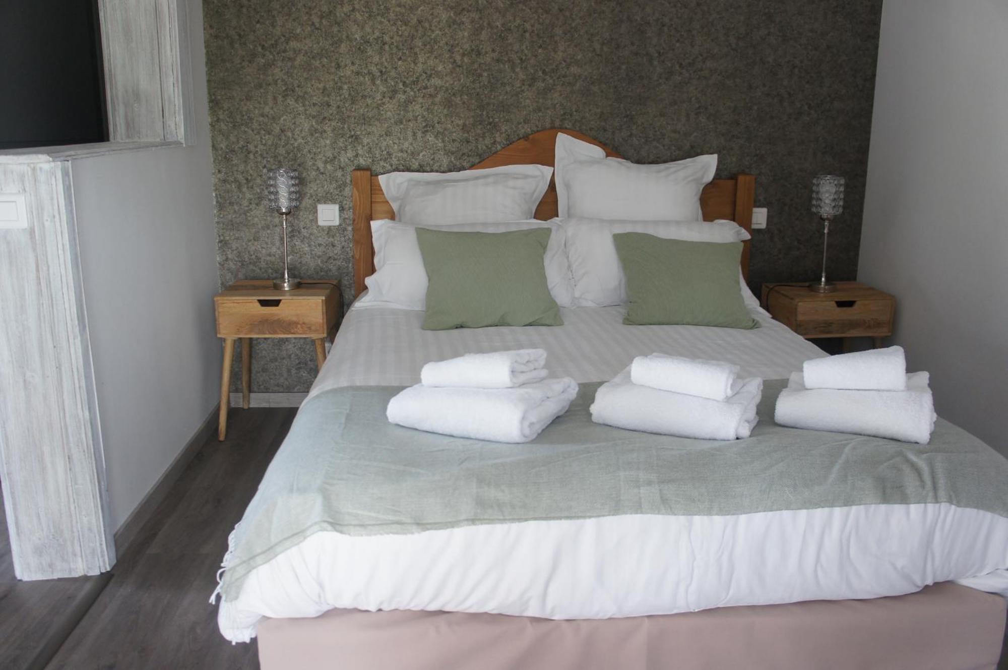Logis Hotel Auberge De Cartassac Cressensac-Sarrazac Ngoại thất bức ảnh