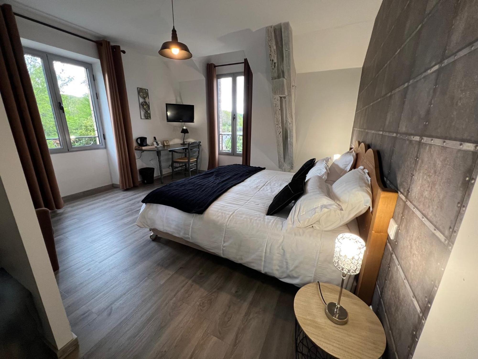 Logis Hotel Auberge De Cartassac Cressensac-Sarrazac Ngoại thất bức ảnh